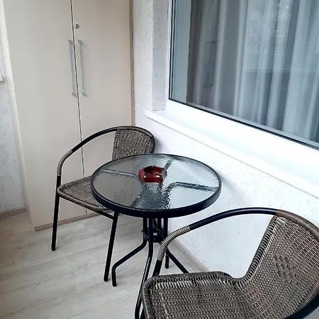 Rusiyanova 16 Apartment *